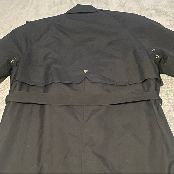 Vintage Editions trench coat with removable liner and shoulder pads size medium - Picture 6 of 10